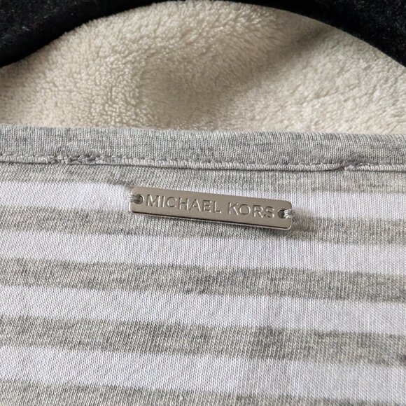 3/$30 Michael Kors 3/4 length long sleeve - Picture 8 of 8
